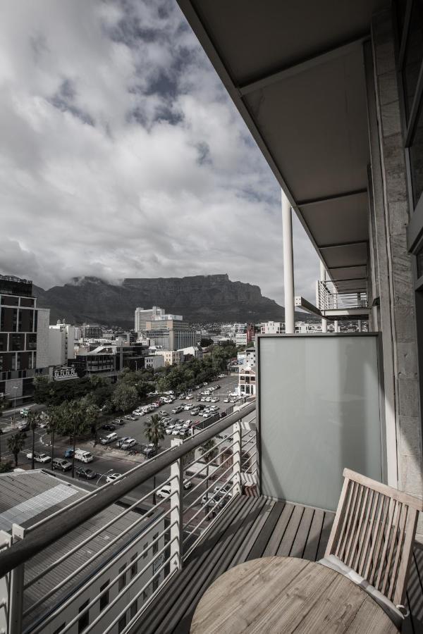 شقة Luxurious Loft With Amazing View Of Table Mountain كيب تاون المظهر الخارجي الصورة